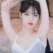 bj 아윤 오프솔더 민소매 매끈 겨드랑이