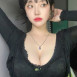 검정색이 잘 어울리는 기무세딘 묵직한 가슴골