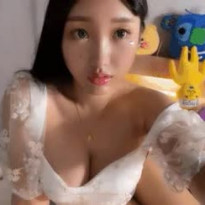 BJ 요베비 카메라 앞으로 다가오는 가슴골