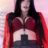 한갱 카케쿠루이 코스프레한 교복 쟈켓 열어 브라 가슴골 노출