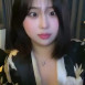 유하 야한 혓바닥 가슴골 노출