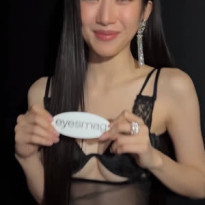 배우 문가영 검은 시스루 란제리 언더붑 가슴 노출