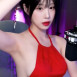 한갱 노브라 레드 홀터넥 봉긋한 옆가슴