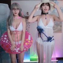 수련수련 겨우디 니케 수영복 코스프레