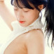 명아츄 옆가슴 다 노출한 홀터넥 민소매