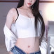 겨우디 팬티같은 청 핫팬츠 묵직한 가슴 라인 흰 나시