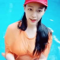 꽁꽁 싸매고 수영장 들어간 bj 미래 젖은 티셔츠 드러난 몸매