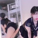 거울에 비치는 언더붑 김유디 트월킹 내민 혓바닥 풀린 눈