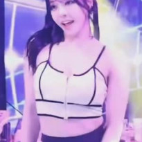 춤추는 BJ 아리샤 흰검 브라탑