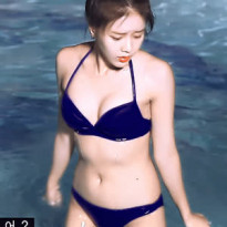 AOA 혜정 파란 비키니 뿔머리