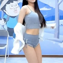 BJ 유은 회색 끈나시 돌핀 입고 봉준 병문안 - EXID 위아래