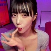 배라소니 그냥 생크림을 먹는 음지여왕