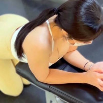 워니 노란 레깅스 입고 헬스 하는 탄탄한 몸매
