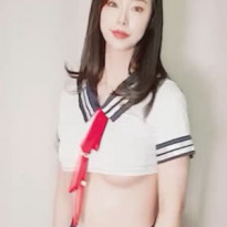 지유로그 세라복 언더붑 밑가슴 노출 룩북
