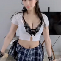 명아츄 토카토카 댄스 출렁이는 가슴골