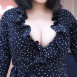 카메라에 가슴골 들이대는 BJ 미래