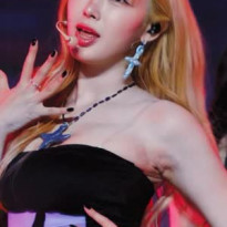에스파 지젤 오프솔더 투명 브라끈 겨드랑이